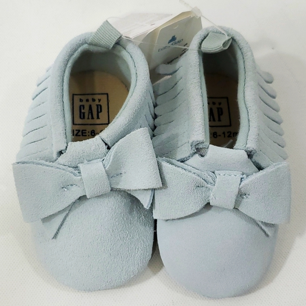 Gap baby girl bowed moccasins Size 6-12 months